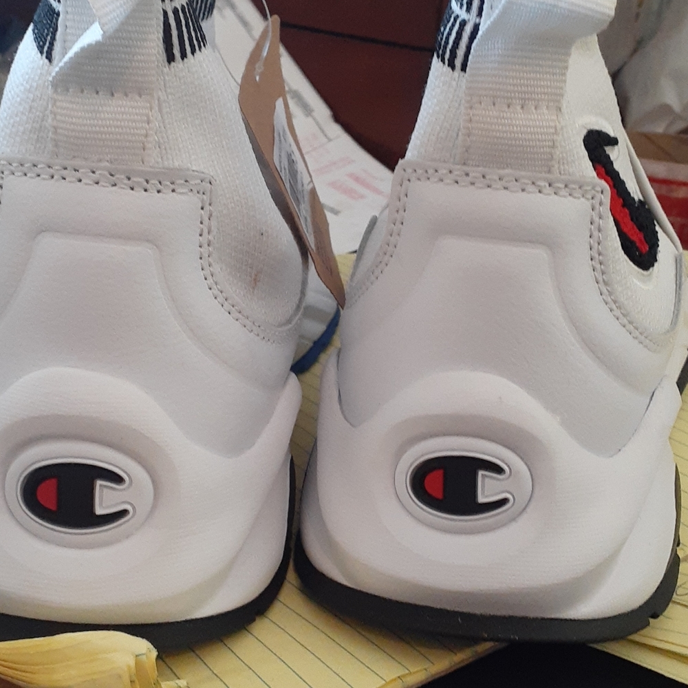 BOY'S CHAMPION RALLY PRO SHOES - Picture 7 of 8